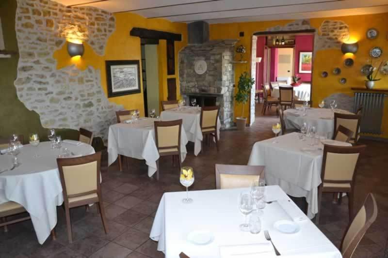 Cerretto Langhe Trattoria Del Bivioゲストハウス エクステリア 写真